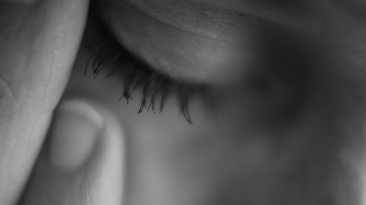 How to Detect a Brain Tumor at Home: Early Warning Signs